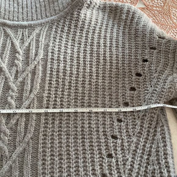 Banana Republic Grey Turtleneck Sweater - Picture 8 of 12